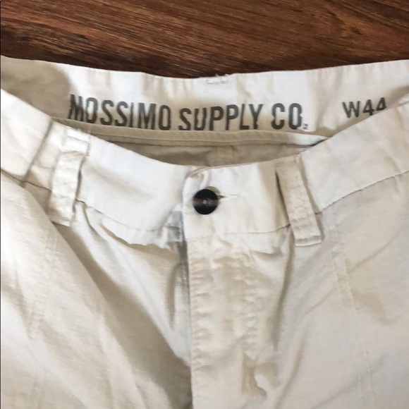 Men’s cargo shorts size 44 - Picture 2 of 2
